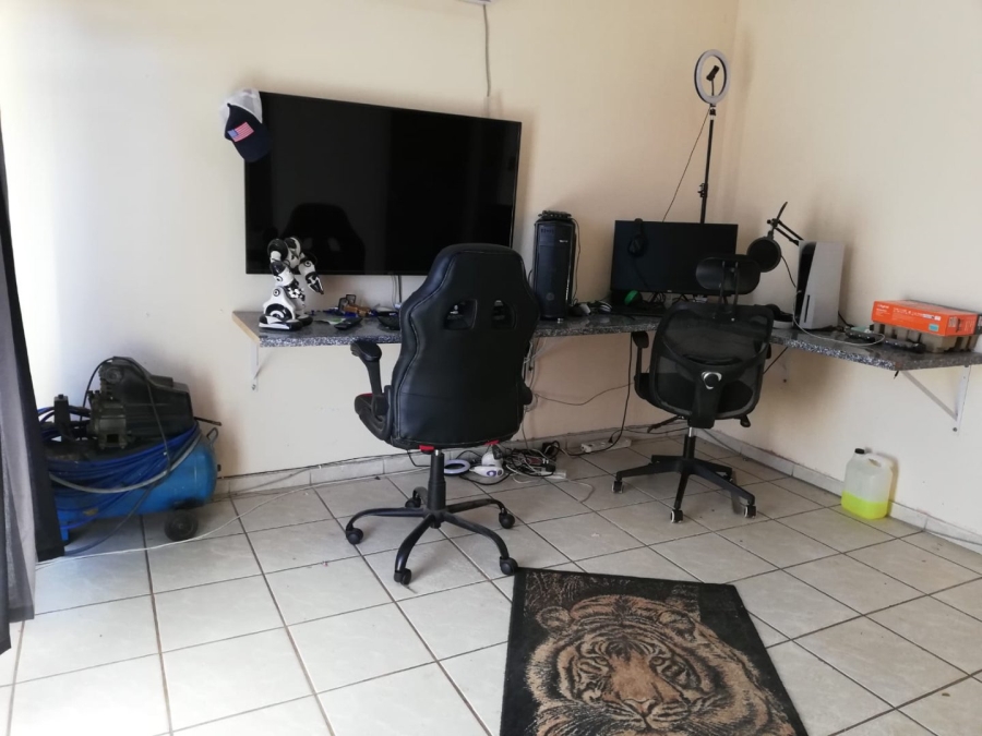  Bedroom Property for Sale in Stilfontein Ext 4 North West